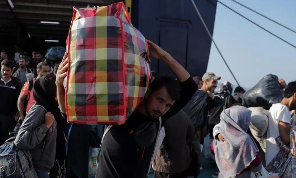 Μυτιλήνη: Αναχώρησε σήμερα το αρματαγωγό "ΡΟΔΟΣ" με 450 αλλοδαπούς